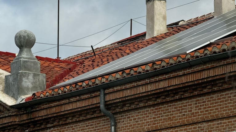 CES Impulsa la Sostenibilidad a través de la Energía Solar